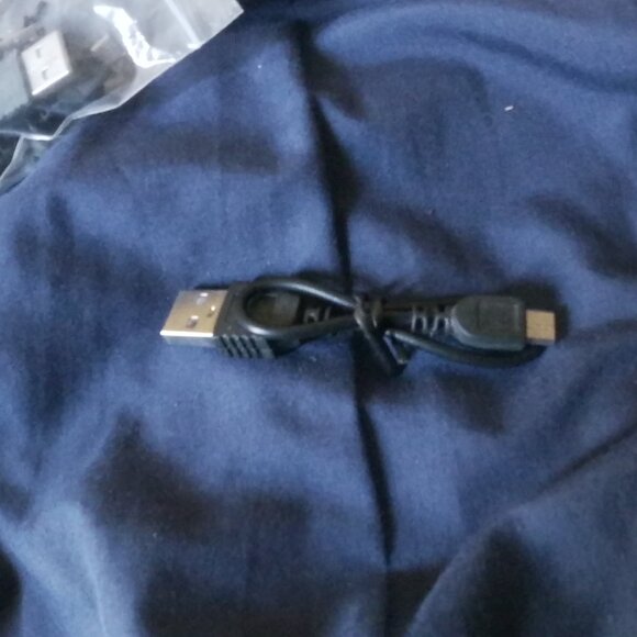 Micro USB Cable 6 Inches Long - Picture 1 of 3